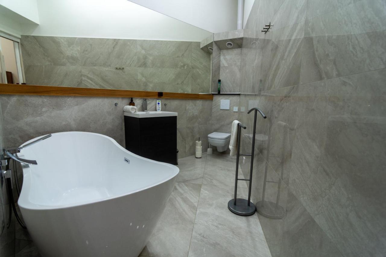 Tower Szeged Belvarosi Exkluziv Panoramas Apartman - Free Parking 外观 照片
